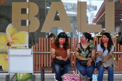Туристы не захотели возвращаться с Бали в охваченные коронавирусом страны - lenta.ru - Китай - США - Jakarta