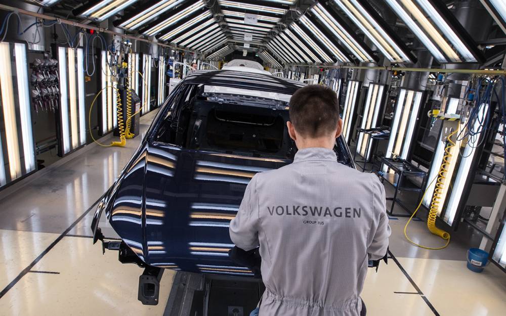 С понедельника Volkswagen приостановит сборку автомобилей в России - zr.ru - Россия - Нижний Новгород