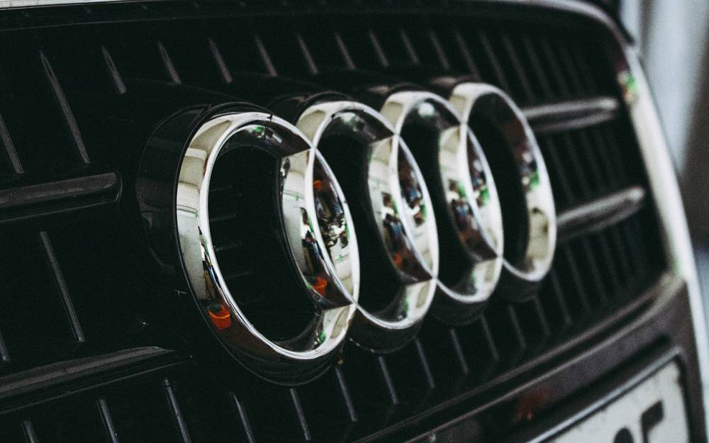 Audi отзывает Q7 и Q8: из-за трещины в спинках - zr.ru
