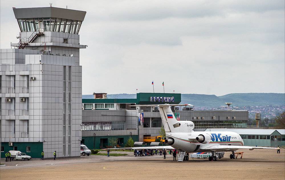 Аэропорт Грозного теперь принимает только чеченцев - readovka.news - Москва