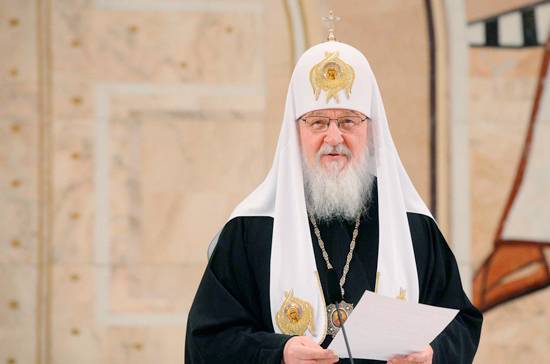 патриарх Кирилл - Патриарх Кирилл призвал верующих от посещения храмов из-за коронавируса - pnp.ru - Русь