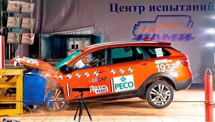 Олег Евтушенко - АвтоВАЗа перешел на виртуальные краш-тесты автомобилей - vesti.ru - Тольятти