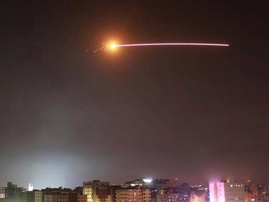 СМИ сообщили об очередной атаке ВВС Израиля на Сирию - newtvnews.ru - Сирия - Израиль - Сана - Ливан - Хомс