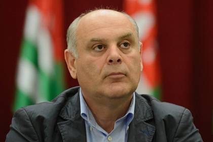 Аслан Бжании - Врачи заявили об отравлении лидера оппозиции Абхазии - lenta.ru - Сочи - Краснодарский край - Апсны