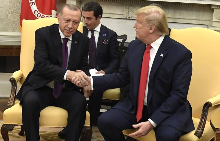 Джеффри Джеймс - Эрдоган попросил Трампа помочь с боеприпасами из-за операции в Идлибе - news.ru - США - Сирия - Вашингтон - Турция