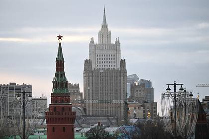 Владимир Ермаков - Россия прокомментировала испытания гиперзвукового оружия США - lenta.ru - Москва - Россия - США