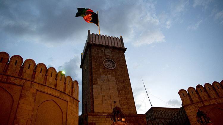 Абдулл Абдулл - Более 20 человек погибли при атаке в Кабуле - politexpert.net - Афганистан - Тунис