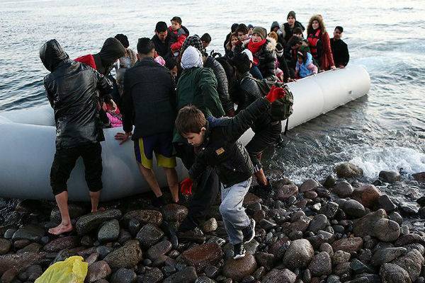 Реджеп Тайип Эрдоган - Сулейман Сойлу - Турция запретила беженцам пересекать морскую границу с Грецией - trud.ru - Турция - Греция