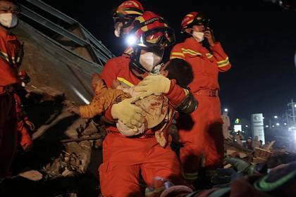 Названо число погибших при обрушении находившегося на карантине отеля в Китае - lenta.ru - Китай - провинция Фуцзянь