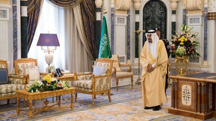 Мухаммед Бин-Салман - Азиз Бен-Абдель - Азиз Аль-Сауд - Обвиненные в госизмене принцы Саудовской Аравии содержатся на виллах - 5-tv.ru - Саудовская Аравия