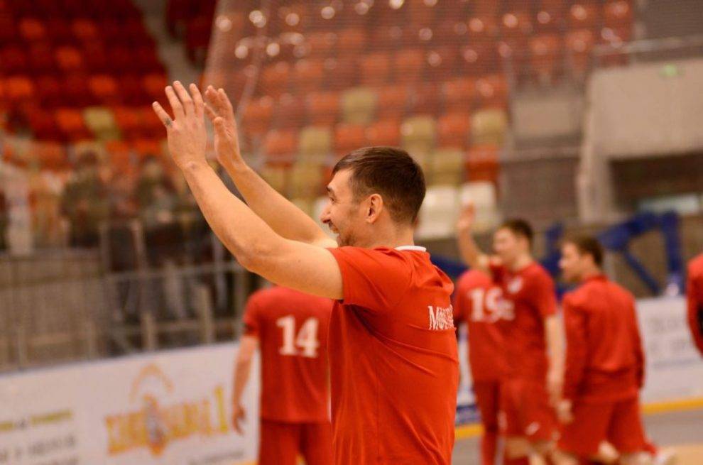 Владимир Баженов - МФК «Глазов» стал чемпионом своего девизиона Первой лиги - gorodglazov.com