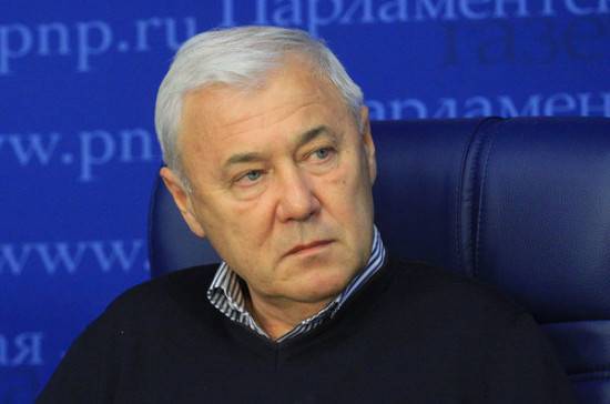 Анатолий Аксаков - Аксаков: низкая цена нефть — это краткосрочное явление - pnp.ru