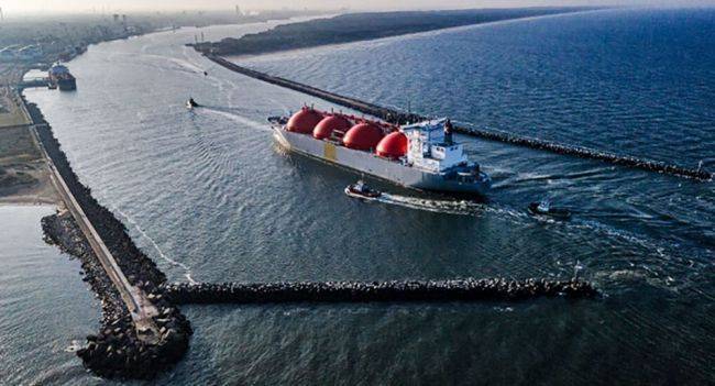 В порту Клайпеды впервые провели бункеровку судна сжиженным природным газом - eadaily.com - Норвегия - Клайпеды