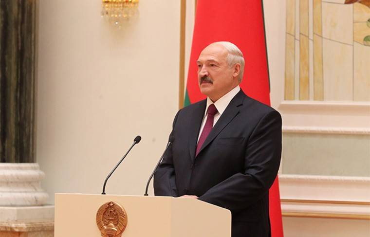 Дмитрий Журавлев - Политологи объяснили, почему Лукашенко отрицает угрозу коронавируса - news.ru - Москва - Россия - Белоруссия