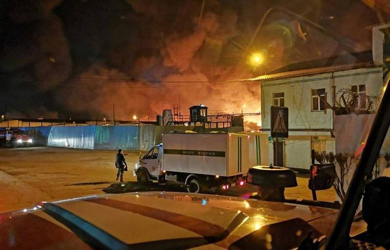 Пожарным удалось потушить возгорание в колонии, где произошёл бунт - news.ru - Ангарск