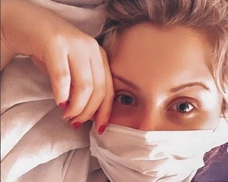 Михаил Мишустин - Правительство сняло запрет на торговлю масками без лицензии - znak.com