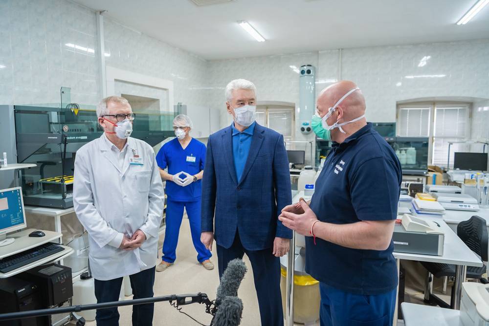 Сергей Собянин - Сергей Собянин открыл коронавирусный стационар в частной клинике - vm.ru - Москва