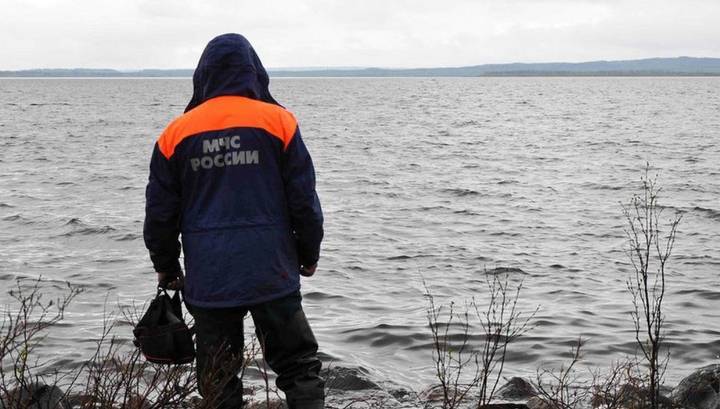 На озере в Вологодской области пропала лодка с пятью рыбаками - vesti.ru - Вологодская обл. - Вологда