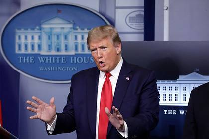 Дональд Трамп - Владимир Путин - Сергей Лавров - Трамп заявил Путину о готовности отправить в Россию медицинское оборудование - lenta.ru - Россия - США