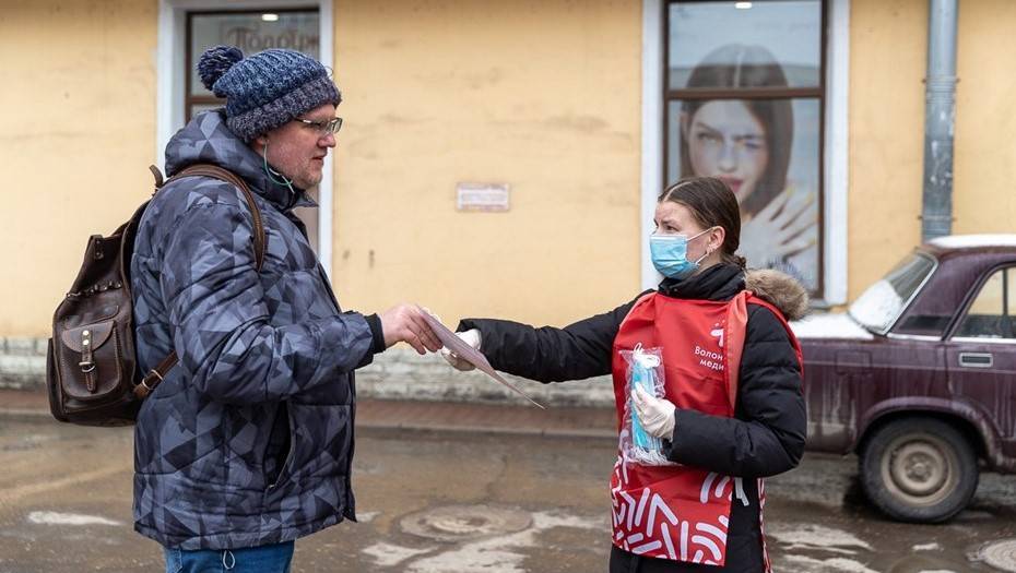 Михаил Ведерников - Жители Пскова проигнорировали ужесточение режима самоизоляции - dp.ru - Москва - Санкт-Петербург - Псковская обл. - Пскова