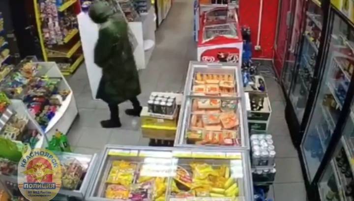 Петербуржец совершил налет на красноярский магазин в стиле зомби-хоррора - vesti.ru - Санкт-Петербург - Красноярск
