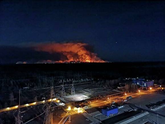 Огонь дошел до Припяти и АЭС. Что происходит в охваченном пожарами Чернобыле - znak.com - Украина