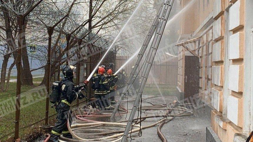 Видео: пожар произошел в хостеле на юге Москвы - 5-tv.ru - Москва
