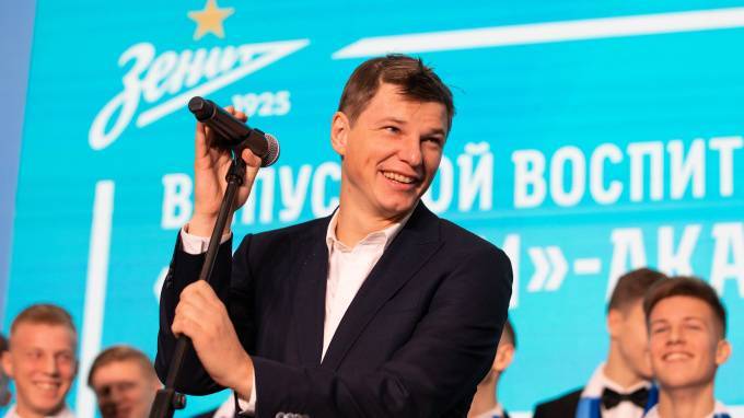 Андрей Аршавин - Александр Кокорин - Андрей Аршавин поделился мнением о ситуации с арендой Александра Кокорина в "Сочи" - piter.tv - Сочи
