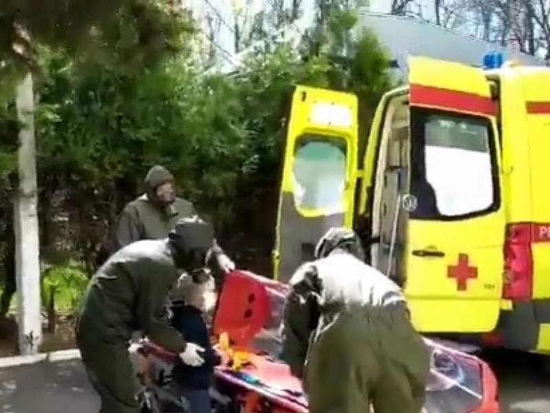 Видео с кричащими детьми, изолированными в Краснодарском крае, попало в Сеть - dayonline.ru - Краснодарский край