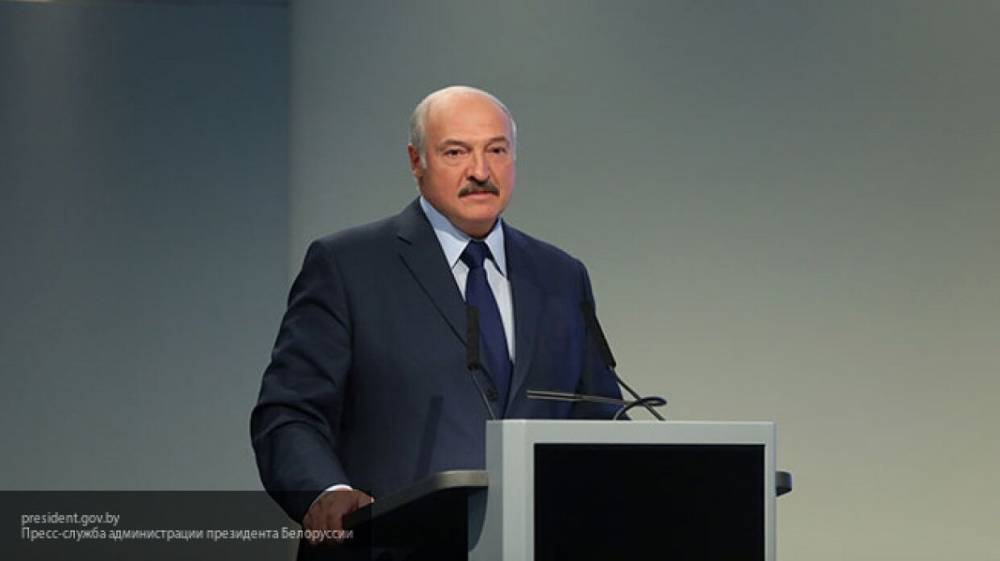 Александр Лукашенко - Лукашенко призвал к сохранению транзитного коридора между РФ и ЕАЭС в период COVID-19 - polit.info - Россия - Армения - Казахстан - Белоруссия - Киргизия - Минск