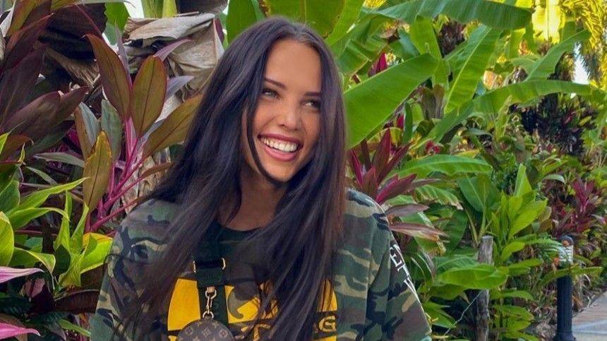 Анастасия Решетова - Анастасия Решетова приревновала Тимати к кошке — видео - 5-tv.ru