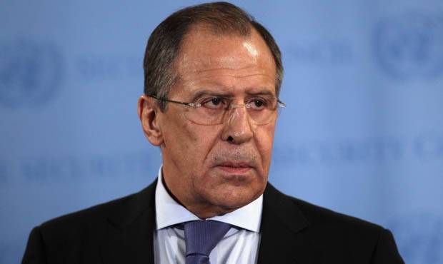 Сергей Лавров - Глава МИД опроверг информацию о введении выездных виз для россиян - og.ru - Россия