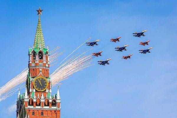 Дмитрий Песков - Игорь Конашенков - В Москве сегодня начнется репетиция воздушной части парада Победы - eadaily.com - Москва - Россия - Санкт-Петербург - Екатеринбург - Хабаровск - Владивосток - Чита