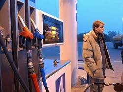 В России зафиксировали снижение цен на бензин - newsland.com - Россия
