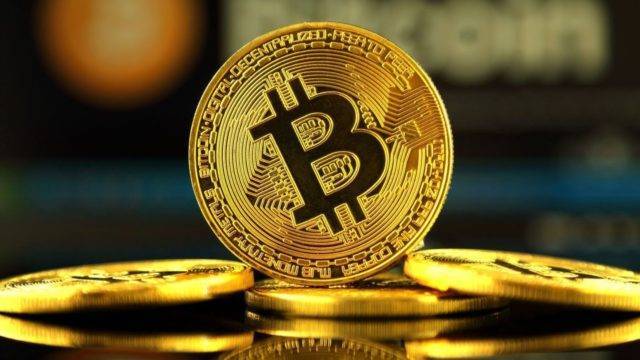 Интерес к биткоин-фьючерсам вновь начал расти - vestirossii.com