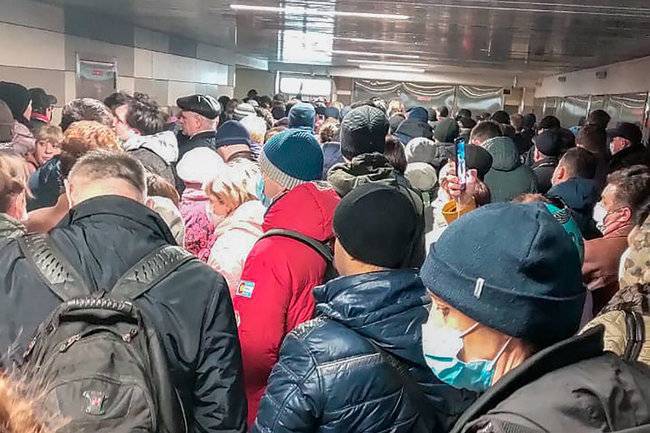 Сергей Собянин - Сделали, пора и подумать: почему пропуска в московском метро обернулись коллапсом - infox.ru - Москва