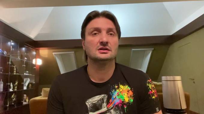Эдгард Запашный - Алексей Олейник - Эдгард Запашный в прямом эфире отдал деньги мошенникам - piter.tv