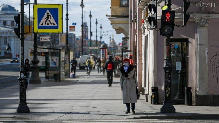 Александр Карабиненко - Врачи заявили, что люди с кариесом больше подвержены риску заражения коронавирусом - vestirossii.com - Москва - Россия