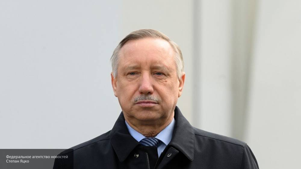 Александр Беглов - Губернатор Петербурга принял первую партию медматериалов из закупки на 700 млн рублей - politros.com - Россия - Санкт-Петербург