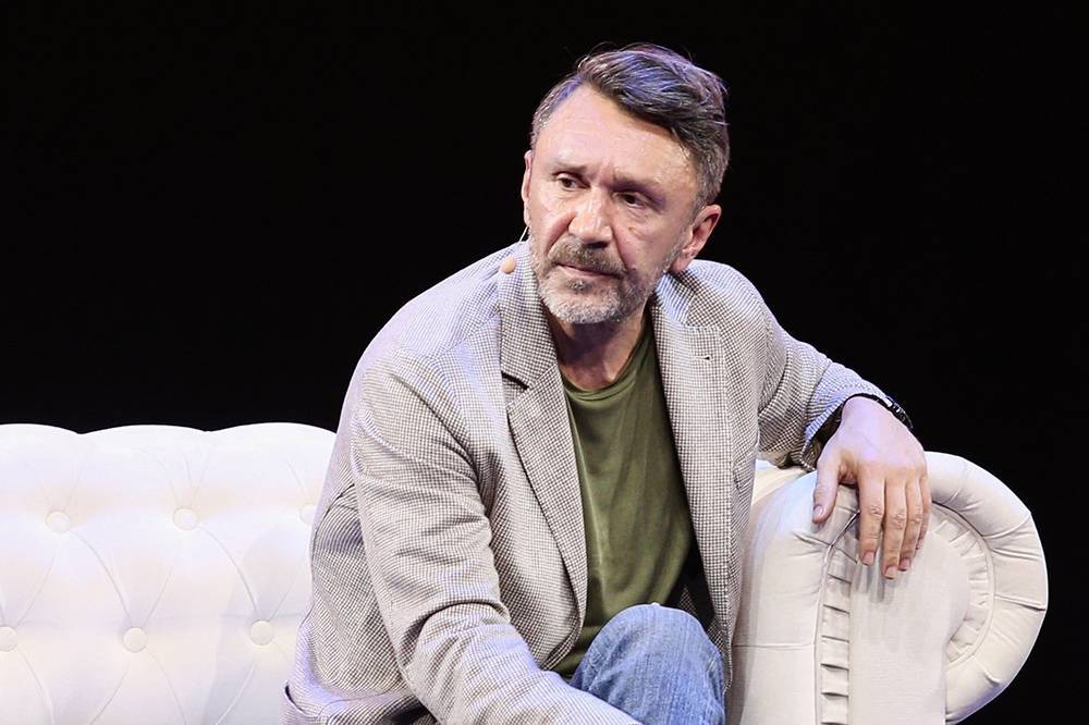 Сергей Шнуров - Александр Кержаков - Подхвативший коронавирус Шнуров сам ходит за продуктами - tvc.ru - Санкт-Петербург