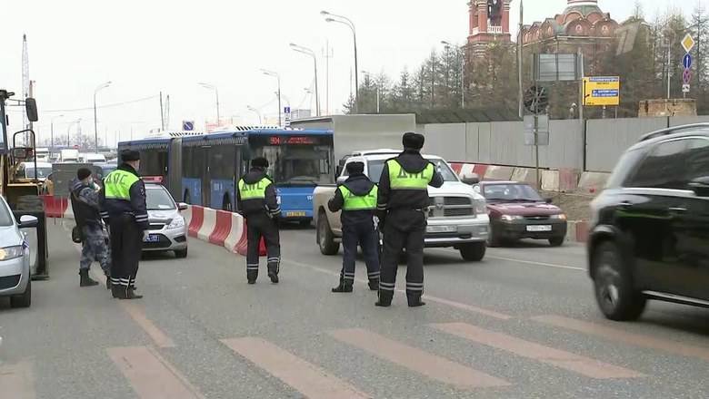 Дмитрий Гудков - Контроль не для всех: почему на всех въездах в Москву пробки, а на Рублевке – нет - newizv.ru - Москва
