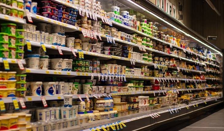 Ритейлерам придётся избавляться от запасов продуктов - mirnov.ru - Россия