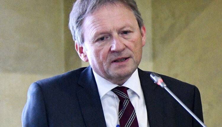 Борис Титов - Бизнес-омбудсмен заявил о провале программы беспроцентных зарплатных кредитов: более 80% заявок отклонено - newtvnews.ru