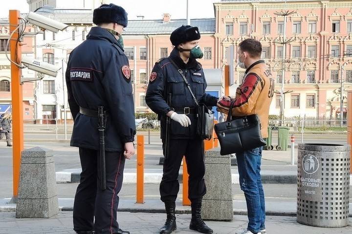 В Москве составили более 9 тысяч протоколов за нарушение самоизоляции - mk.ru - Москва - Евгений Данчиков