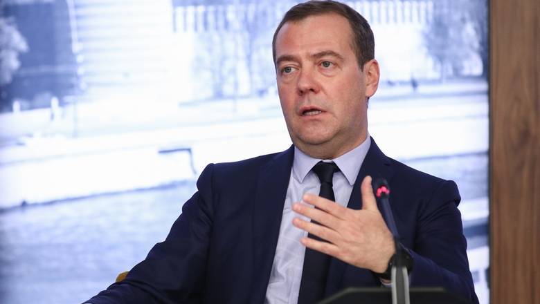 Дмитрий Медведев - Денис Мантуров - «Единая Россия» направит Президенту предложения по поддержке предпринимателей - newizv.ru - Россия