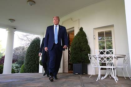 Дональд Трамп - Трамп счел вспышку коронавируса в Европе расплатой за доверие к ВОЗ - lenta.ru - Китай - США - Италия - Франция - Испания - Ухань
