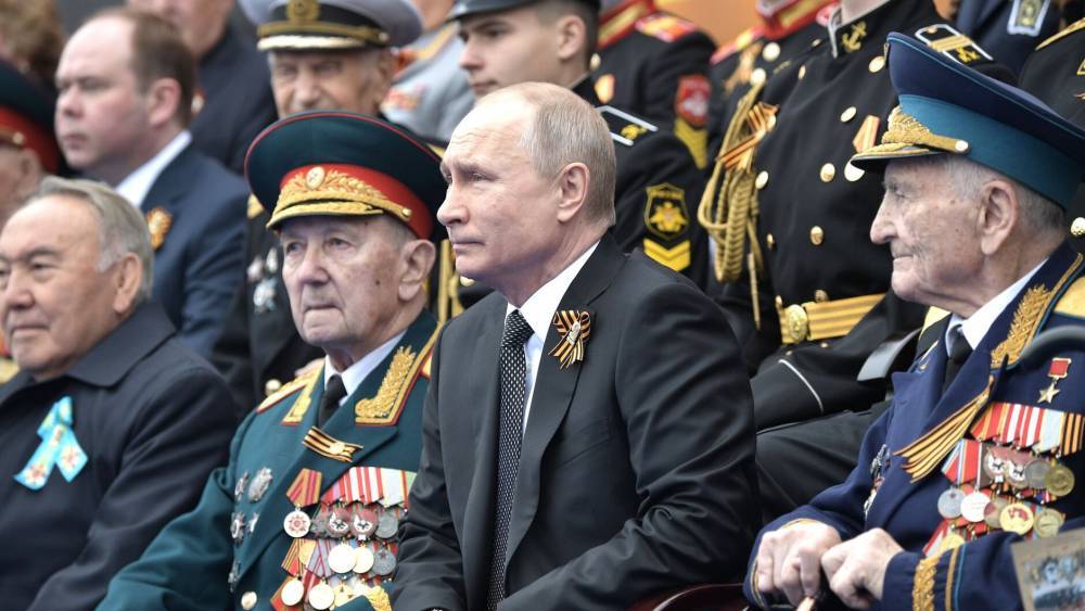 Владимир Путин - СМИ сообщили о решении Кремля изменить время проведения парада Победы - politexpert.net - Россия