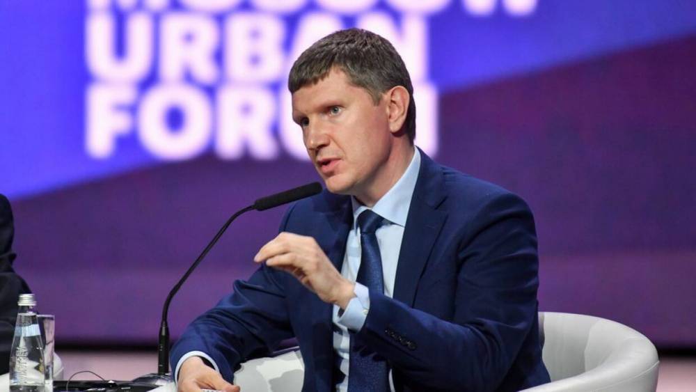 Максим Решетников - Глава Минэкономразвития лично проверил ситуацию с выдачей «нулевых» кредитов бизнесу - riafan.ru - Москва - Россия