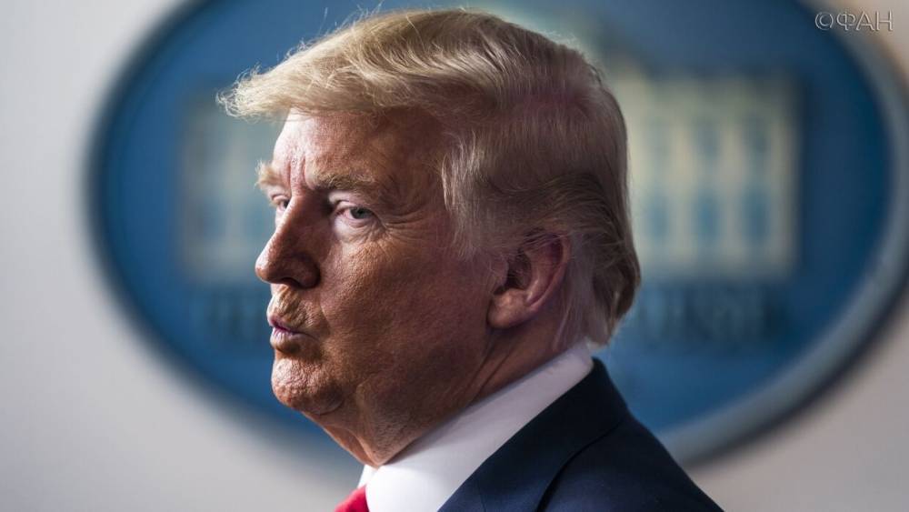 Дональд Трамп - Трамп назвал позором освещение событий в США радиостанцией «Голос Америки» - riafan.ru - Китай - США - Вашингтон - Ухань