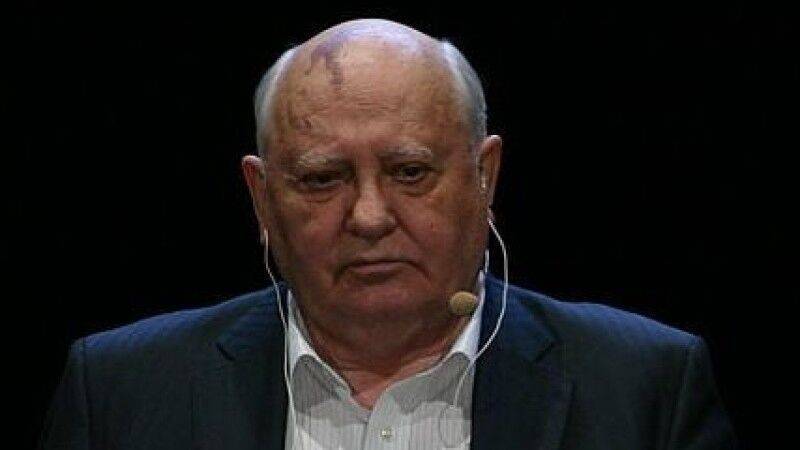 Михаил Горбачев - Горбачев призвал страны мира урезать расходы на военную сферу из-за коронавируса - politros.com